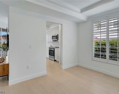 2165 Arielle Drive - Photo Thumbnail 10