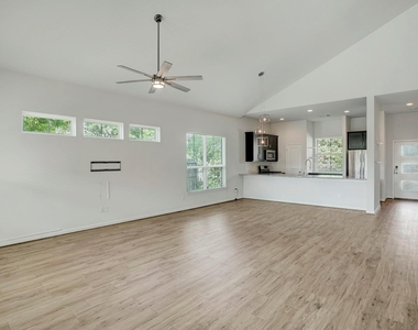 3413 Omega Street - Photo Thumbnail 7