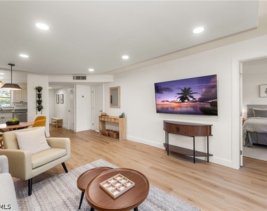 501 Forest Lakes Boulevard - Photo Thumbnail 6