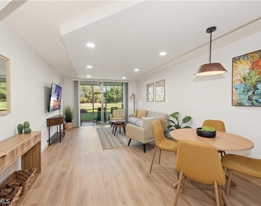 501 Forest Lakes Boulevard - Photo Thumbnail 4