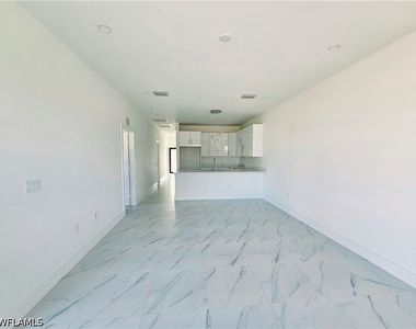 1100 Homer Avenue S - Photo Thumbnail 7