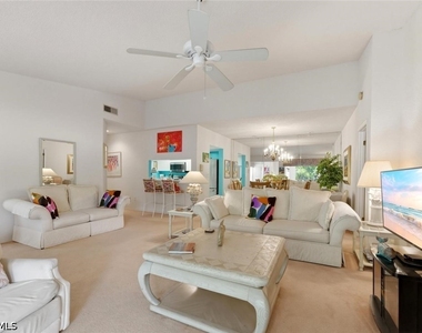 110 Siena Way - Photo Thumbnail 7