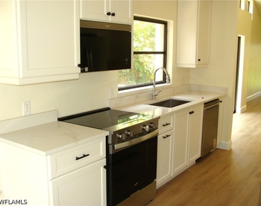 857 Reef Point Circle - Photo Thumbnail 10