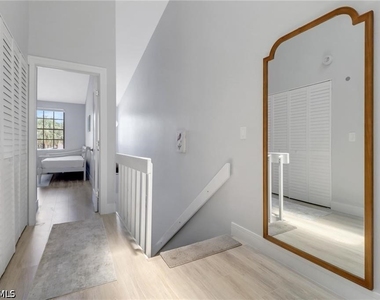 790 Meadowland Drive - Photo Thumbnail 13