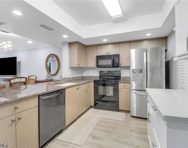 790 Meadowland Drive - Photo Thumbnail 2