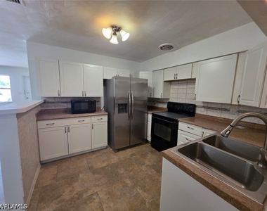 2103 Unity Avenue - Photo Thumbnail 14