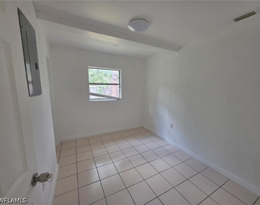 2103 Unity Avenue - Photo Thumbnail 5