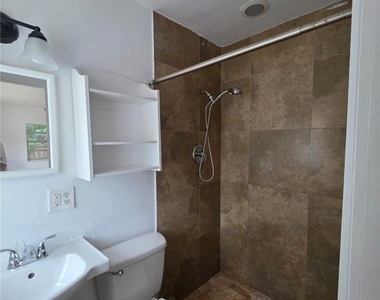 2103 Unity Avenue - Photo Thumbnail 20