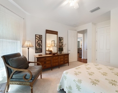 6140 Victory Drive - Photo Thumbnail 15