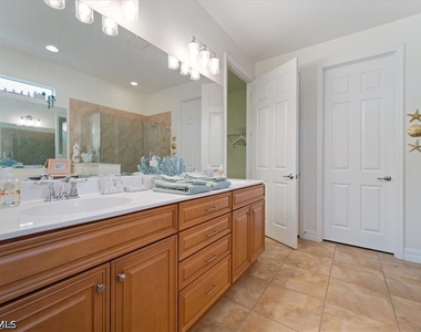 6140 Victory Drive - Photo Thumbnail 16
