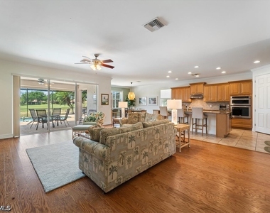 6140 Victory Drive - Photo Thumbnail 6