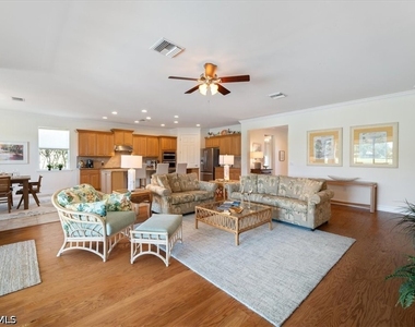 6140 Victory Drive - Photo Thumbnail 5