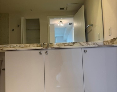 18800 Ne 29 Avenue - Photo Thumbnail 29