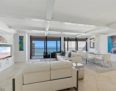 4751 Gulf Shore Boulevard N - Photo Thumbnail 3