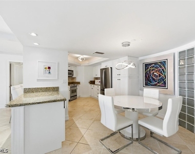 4751 Gulf Shore Boulevard N - Photo Thumbnail 11