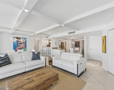 4751 Gulf Shore Boulevard N - Photo Thumbnail 4