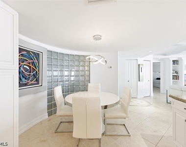 4751 Gulf Shore Boulevard N - Photo Thumbnail 14