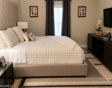 4449 26th Street Sw - Photo Thumbnail 3