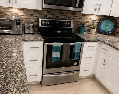 4449 26th Street Sw - Photo Thumbnail 1