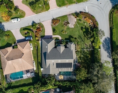 720 Turkey Oak Lane - Photo Thumbnail 5