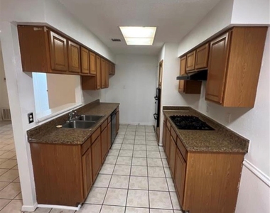 12707 Mosscrest Drive - Photo Thumbnail 3