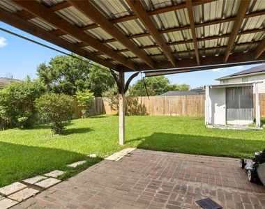 5815 Clerkenwell Drive - Photo Thumbnail 23