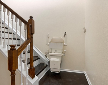 5815 Clerkenwell Drive - Photo Thumbnail 11