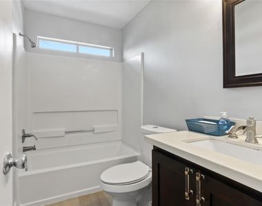 5815 Clerkenwell Drive - Photo Thumbnail 20