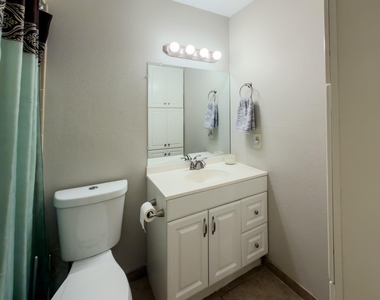 2574 Marilee Lane - Photo Thumbnail 8
