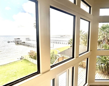 807 Kipp Avenue - Photo Thumbnail 23