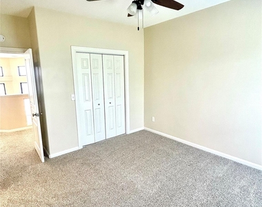 807 Kipp Avenue - Photo Thumbnail 15