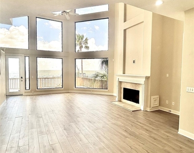 807 Kipp Avenue - Photo Thumbnail 11