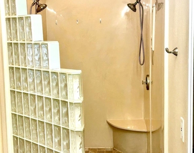 807 Kipp Avenue - Photo Thumbnail 10