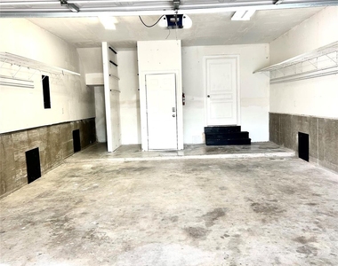 807 Kipp Avenue - Photo Thumbnail 33