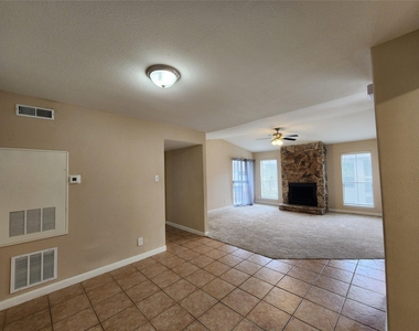 17401 Red Oak Drive - Photo Thumbnail 8
