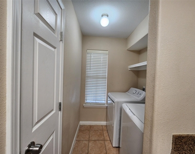 17401 Red Oak Drive - Photo Thumbnail 6