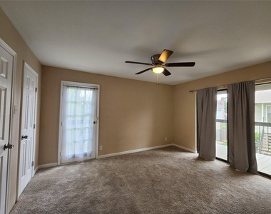 17401 Red Oak Drive - Photo Thumbnail 12