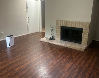 11711 Memorial Drive - Photo Thumbnail 3