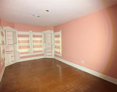 1501 S Columbia Drive - Photo Thumbnail 3
