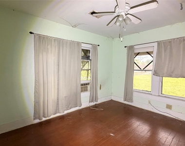 1501 S Columbia Drive - Photo Thumbnail 11