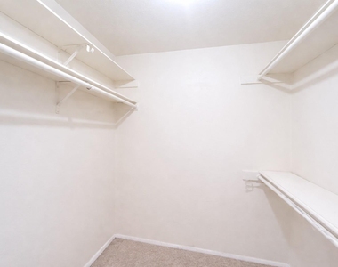 14555 Wunderlich Drive - Photo Thumbnail 27