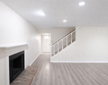 14555 Wunderlich Drive - Photo Thumbnail 3
