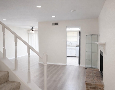 14555 Wunderlich Drive - Photo Thumbnail 4