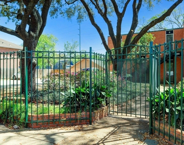 1112 Lawrence - Photo Thumbnail 1