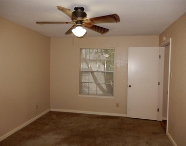 9797 Leawood Boulevard - Photo Thumbnail 8