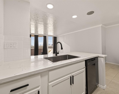 3525 Sage Road - Photo Thumbnail 16