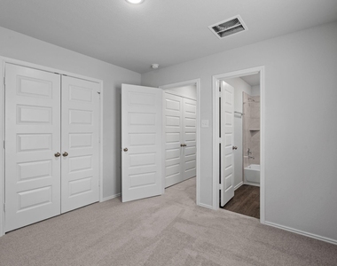 22927 Great Egret Drive - Photo Thumbnail 10