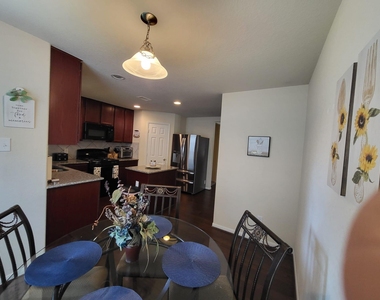 10739 Chestnut Path Way - Photo Thumbnail 17