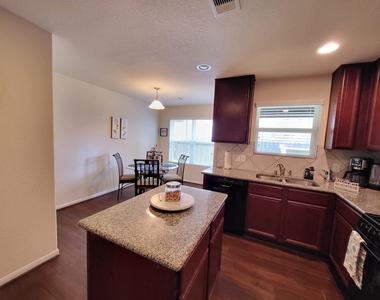 10739 Chestnut Path Way - Photo Thumbnail 18