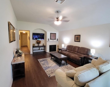 10739 Chestnut Path Way - Photo Thumbnail 21